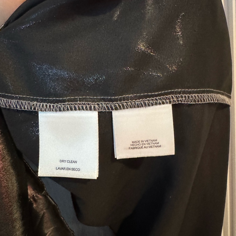 🖤🩶LIKE NEW! Ann Klein Silver Gun Metal Metallic Women's Top🖤🩶 - Picture 13 of 16